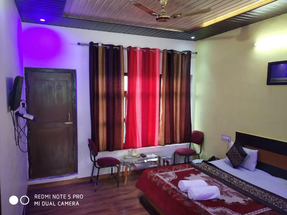 Hotel Deepraj, Kausani Exterior foto
